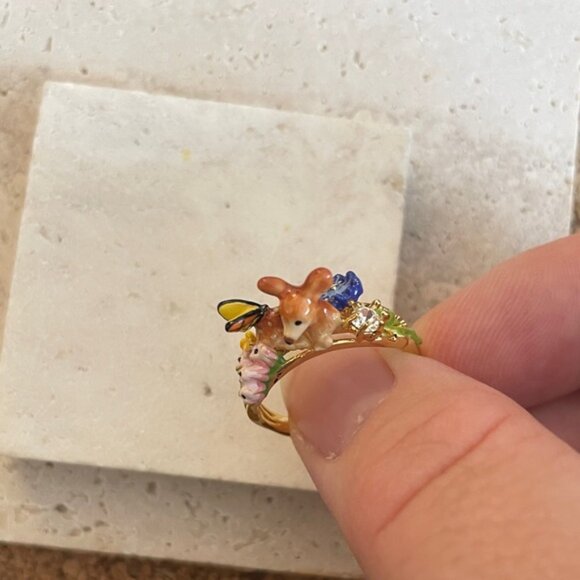 Les NEREIDES Whimsical deer Ring with Floral Accents - Picture 3 of 7